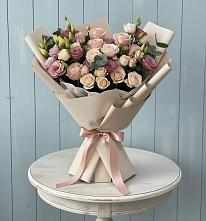 Букет цветов из:  Розы и Лизиантусы в Новоблагодарном