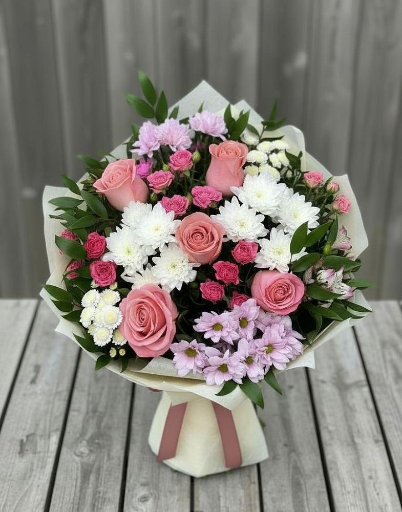 Букет цветов из: Альстромерии, Гвоздики, Розы и Хризантемы в Новоблагодарном