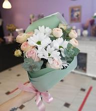 Букет цветов из:  Хризантемы и Розы #REPLACE_PRED# Новоблагодарном