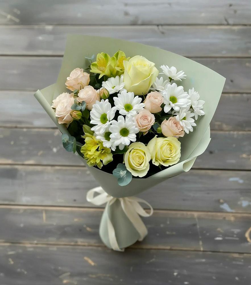 Букет цветов из: Альстромерии, Розы и Хризантемы в Новоблагодарном