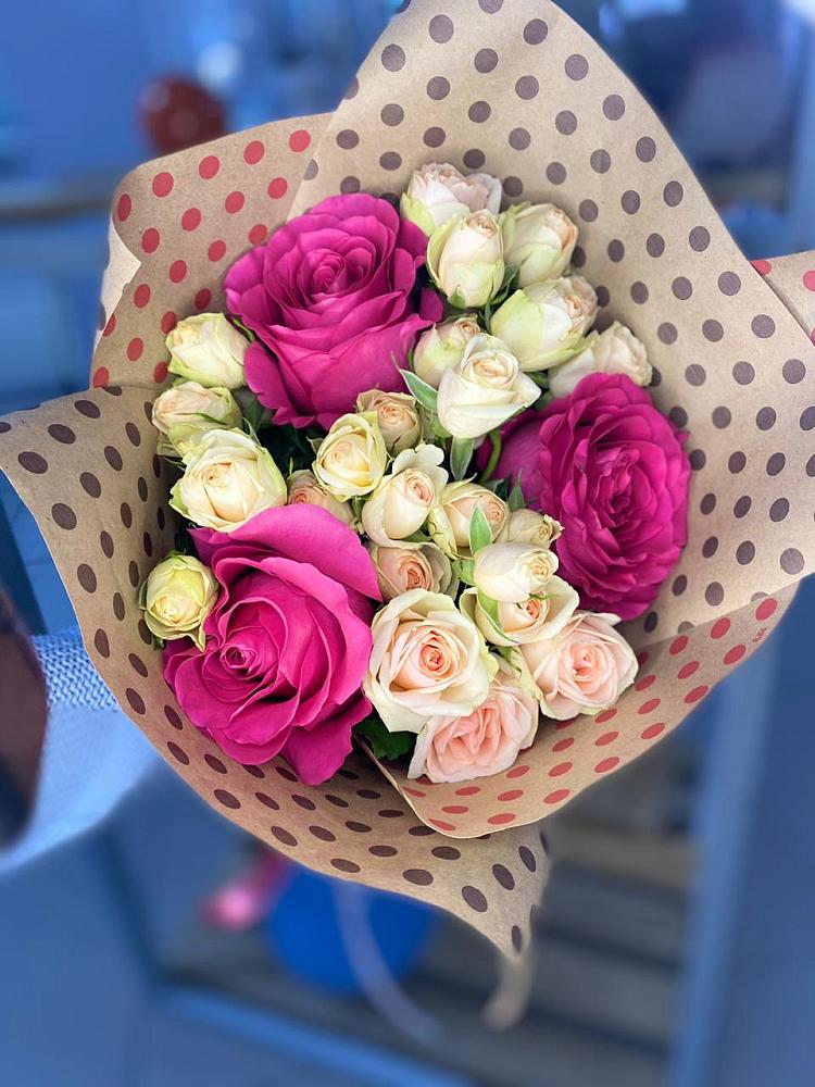 Букет цветов из: Розы в Новоблагодарном