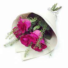 Букет цветов из:  Розы в Новоблагодарном