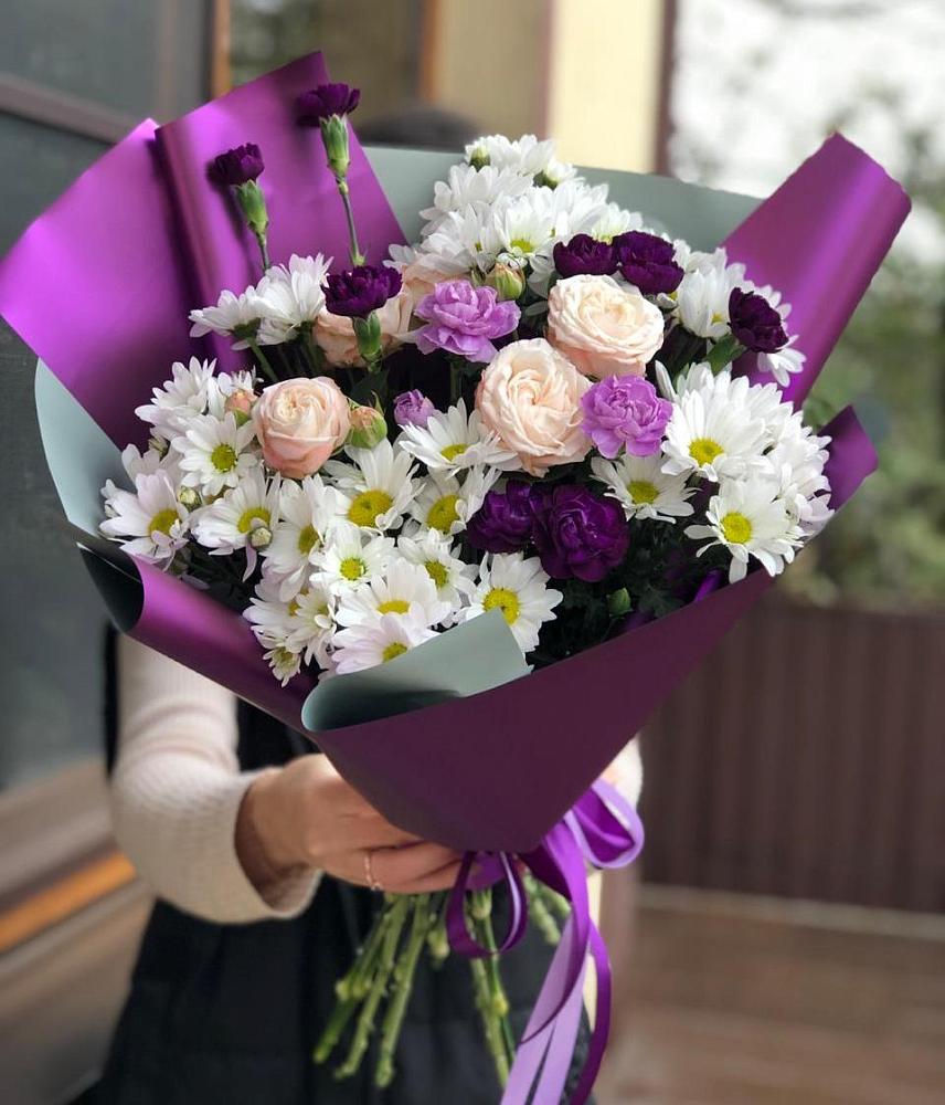 Букет цветов из: Хризантемы, Гвоздики и Розы в Новоблагодарном