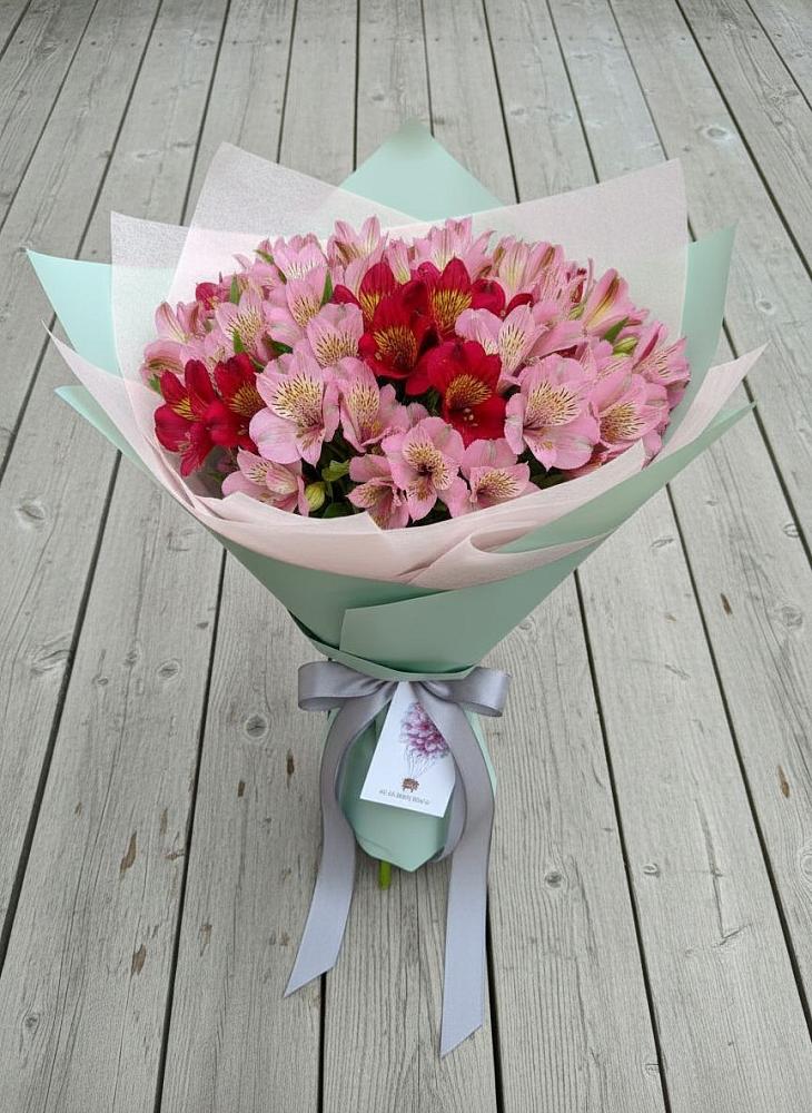 Букет цветов из: Альстромерии в Новоблагодарном