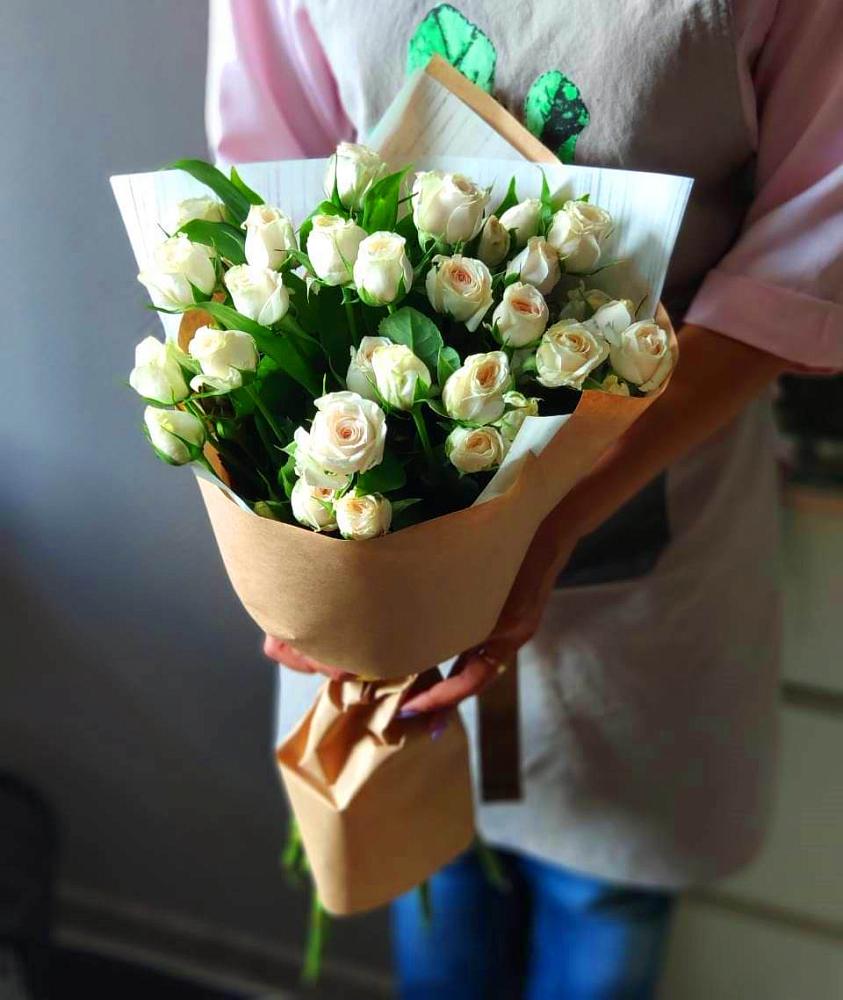 Букет цветов из: Розы в Новоблагодарном