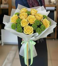 Букет цветов из:  Хризантемы и Розы в Новоблагодарном