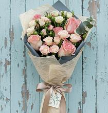 Букет цветов из:  Розы в Новоблагодарном