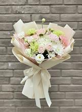Букет цветов из:  Гвоздики, Розы, Лизиантусы и Хризантемы #REPLACE_PRED# Новоблагодарном
