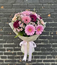 Букет цветов из:  Герберы и Хризантемы в Новоблагодарном
