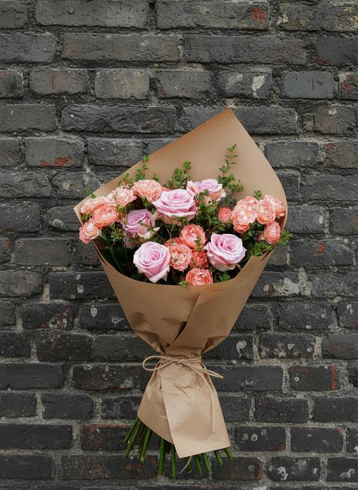 Букет цветов из: Розы в Новоблагодарном