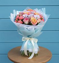 Букет цветов из:  Хризантемы и Розы в Новоблагодарном