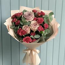 Букет цветов из:  Гвоздики и Розы в Новоблагодарном