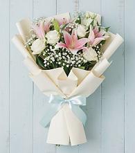 Букет цветов из:  Лилии в Новоблагодарном