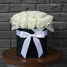 Цветочная композиция из Розы в шляпной коробке в Новоблагодарном