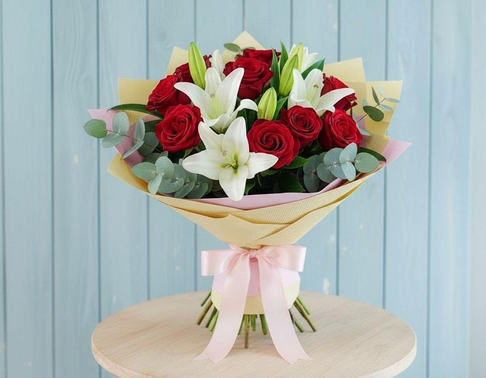 Букет цветов из: Лилии и Розы в Новоблагодарном